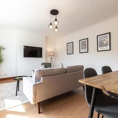 Metropolitan - 2 Bed, Private Parking Apartment, Great Commercial Home From Home Stay! Southampton Exteriör bild