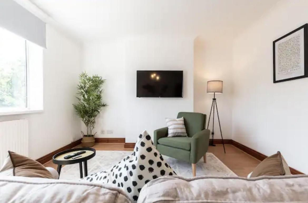 Metropolitan - 2 Bed, Private Parking Apartment, Great Commercial Home From Home Stay! Southampton Exteriör bild