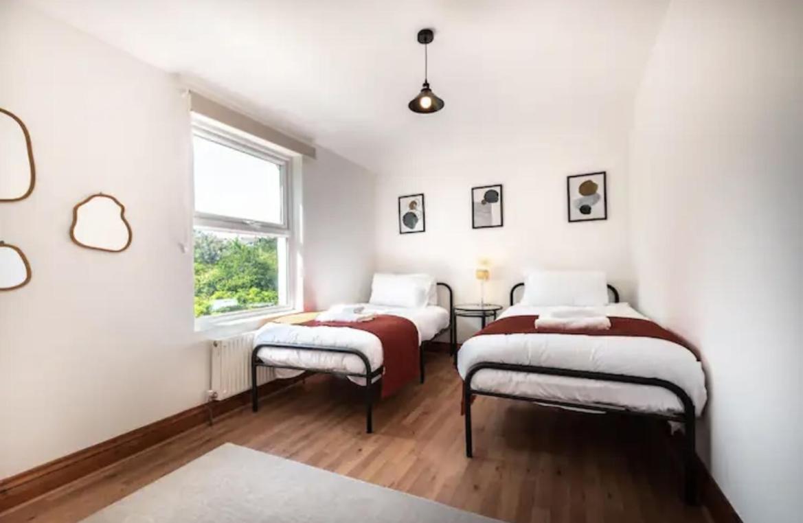Metropolitan - 2 Bed, Private Parking Apartment, Great Commercial Home From Home Stay! Southampton Exteriör bild
